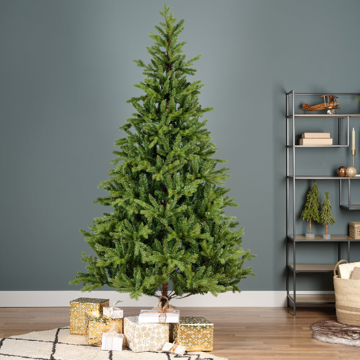 Everlands Allison Pine Christmas Tree 6ft/180cm