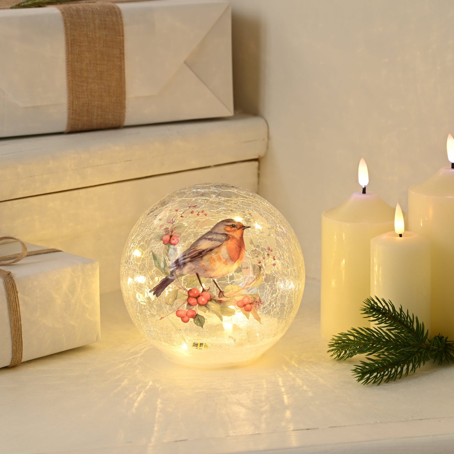 Robin Branch Lit Crackle Effect Ball 15cm