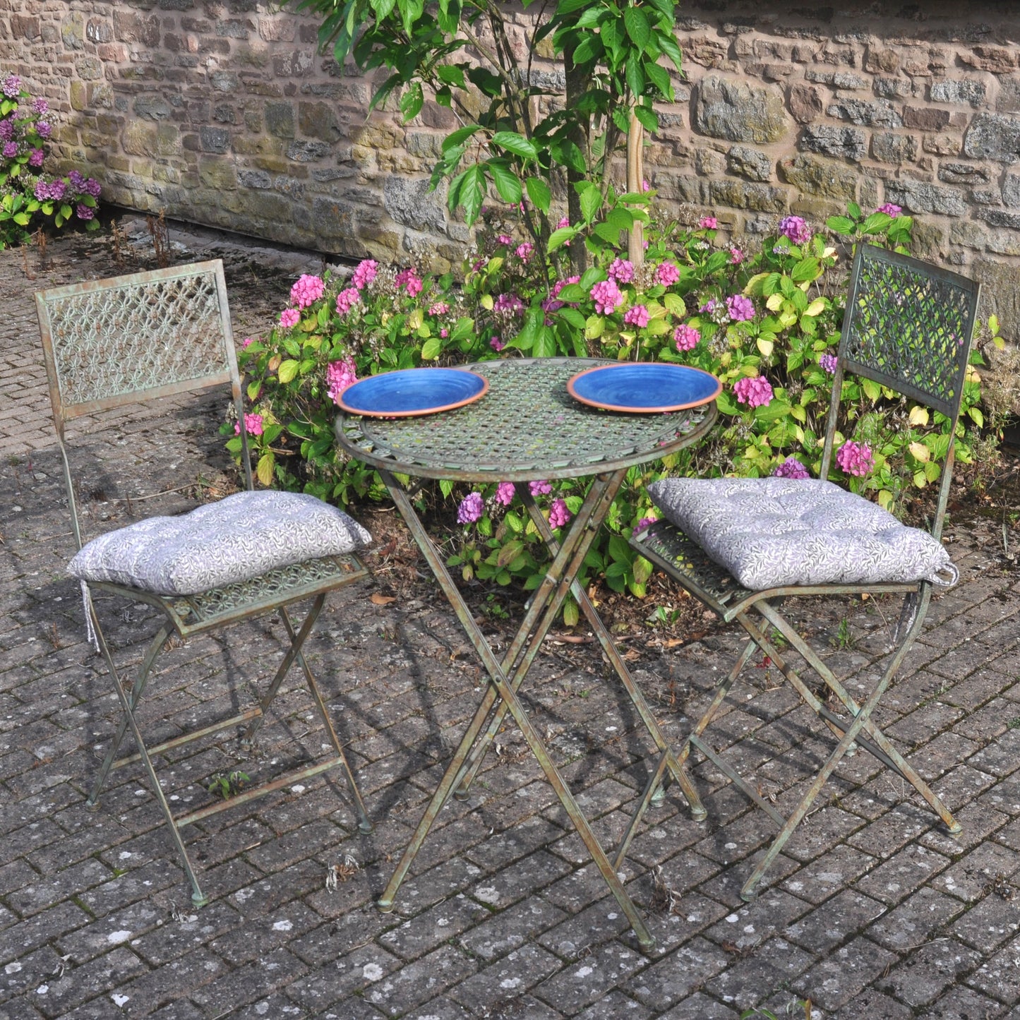 Ascalon Marlborough Blue Rust 3 Piece Bistro Set