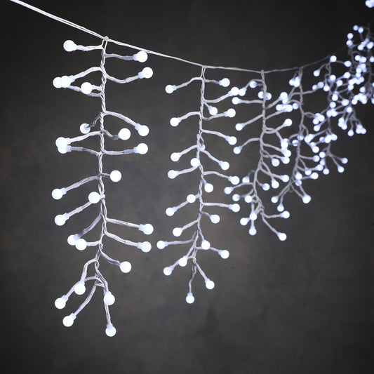 Luca Lighting 650 White LED Icicle Christmas Berry Lights