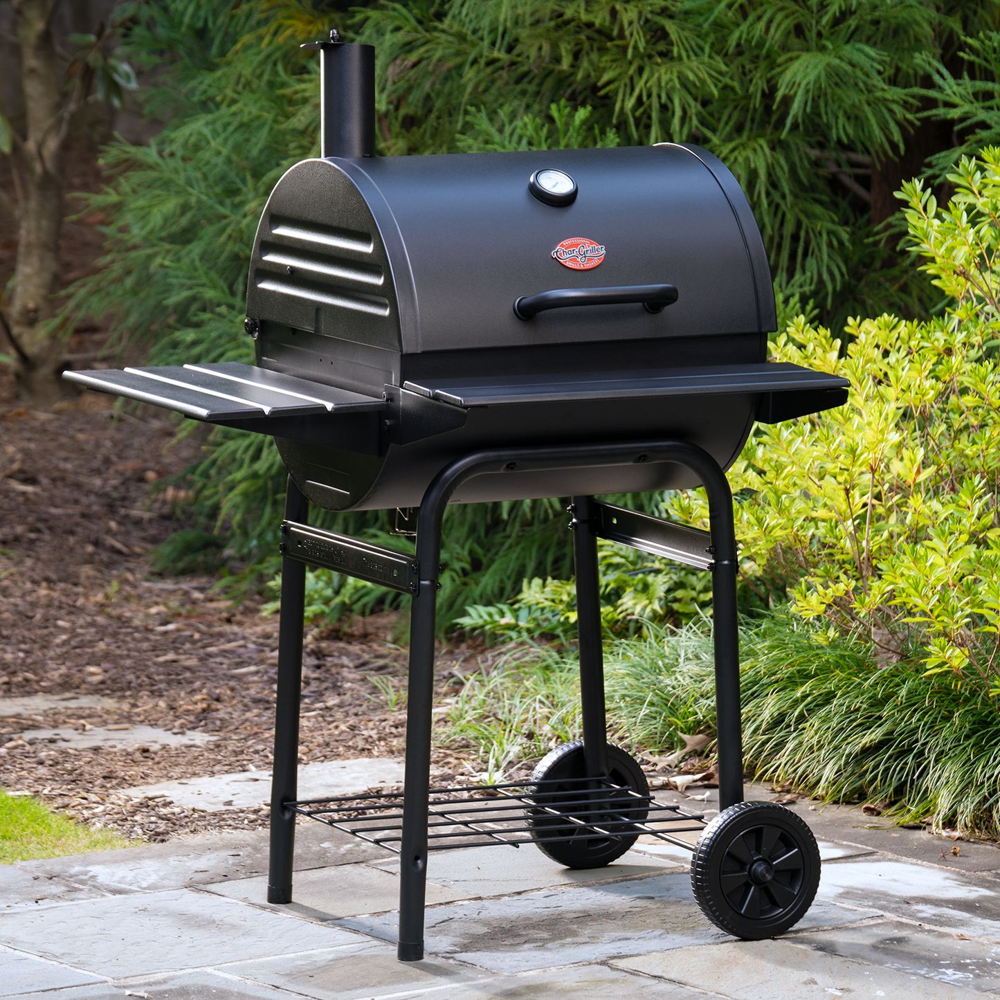 Char-Griller Wrangler Charcoal BBQ with Black Metal Shelves