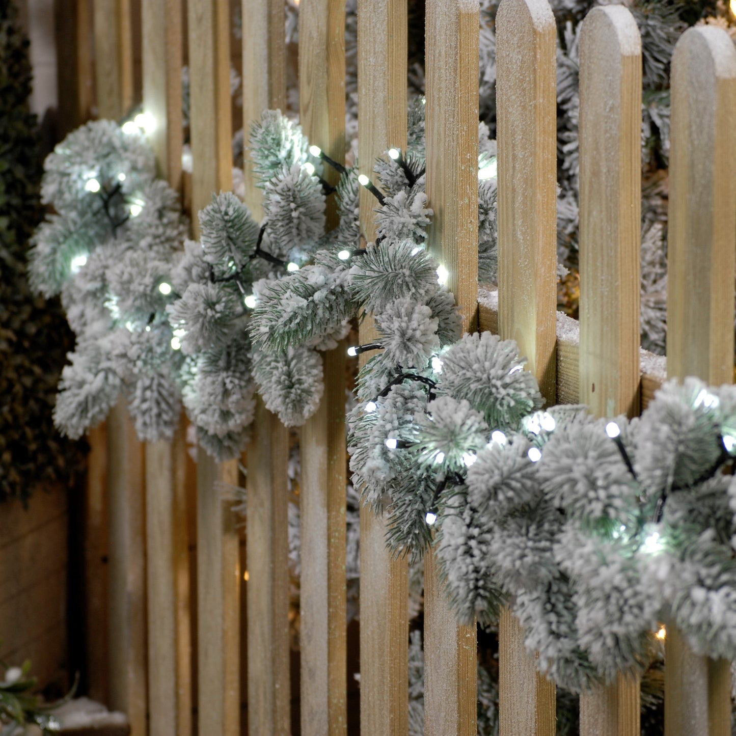 Festive 1000 White Glow Worm Lights